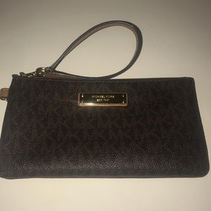 Michael Kors wristlet